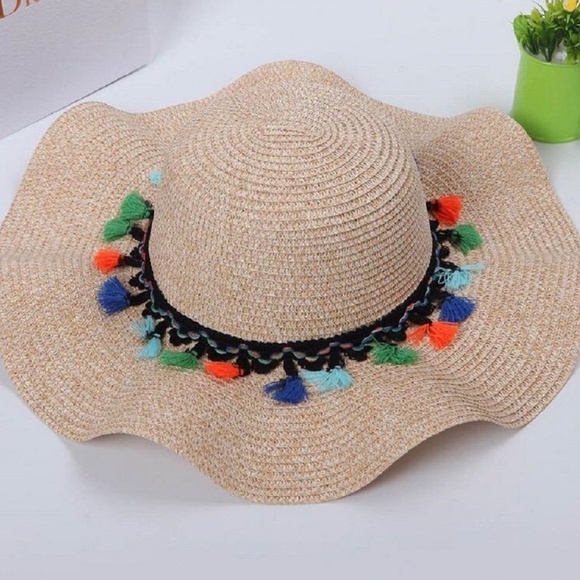 SUN HAT - Picture 2 of 4